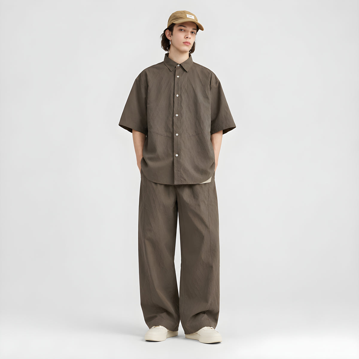 Coffee brown jacquard short-sleeve button-up shirt, relaxed fit, front buttons